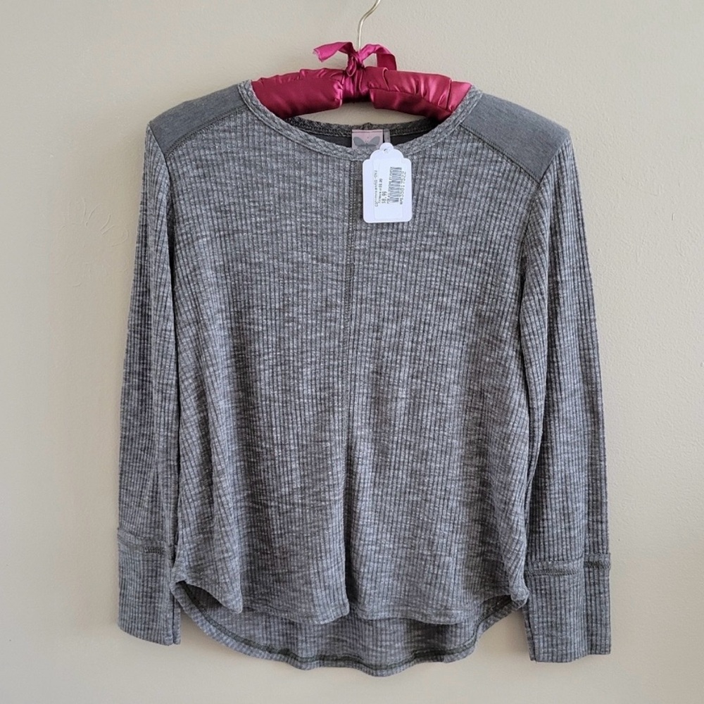 For All Seasons by Paper Crane | Green Ribbed Top Large New.